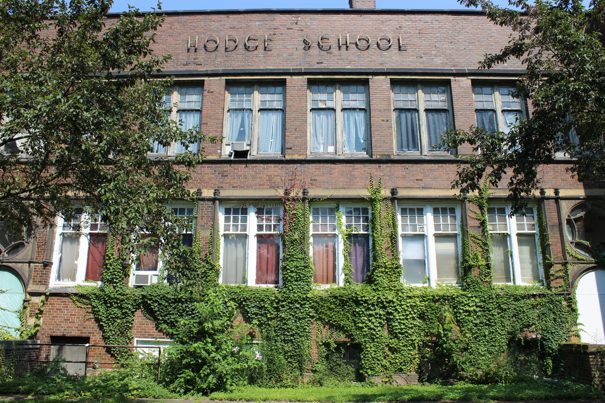 Hodge Building Facade